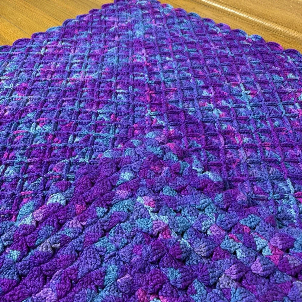 Handmade Crochet Blue Purple Pink Granny Square Style Retro Afghan Blanket VTG‎